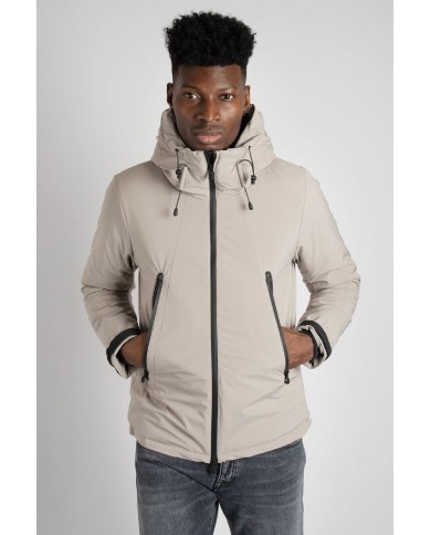 PEOPLE OF SHIBUYA BOMBER CON CAPPUCCIO HANEDA