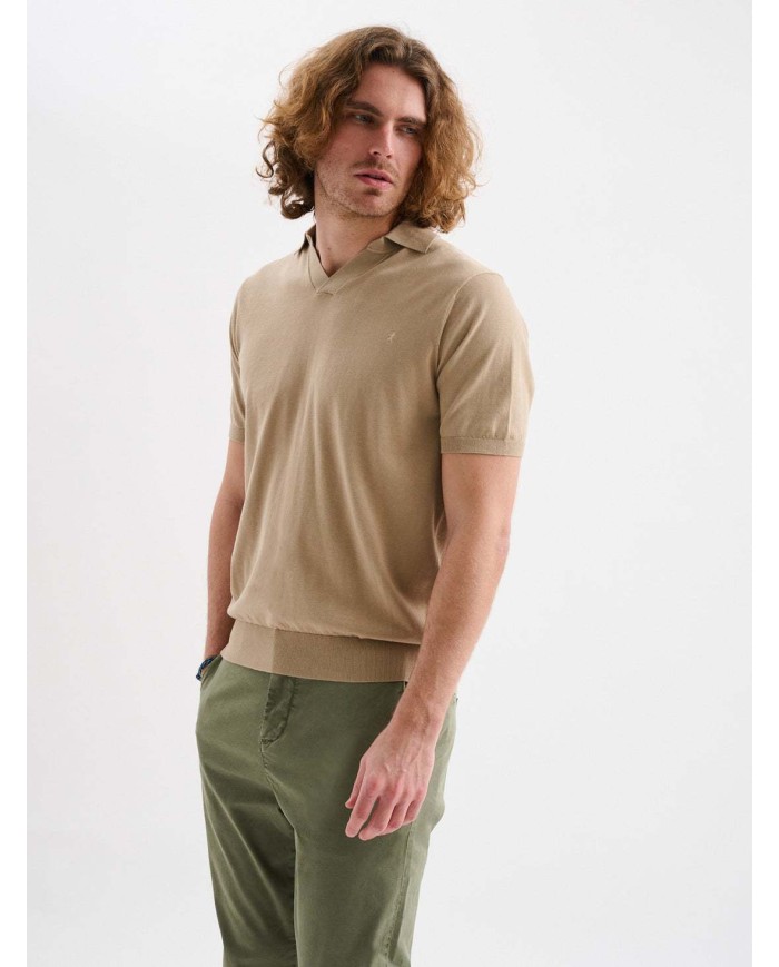 JAGGY POLO A MANICHE CORTE CON SCOLLO A V