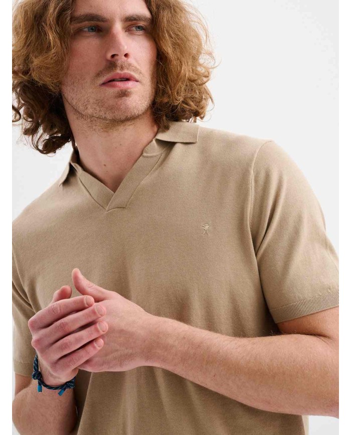 JAGGY POLO A MANICHE CORTE CON SCOLLO A V