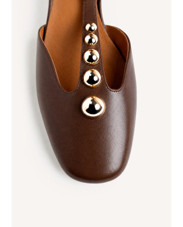 GIOSEPPO TACCHI DONNA CON BORCHIE